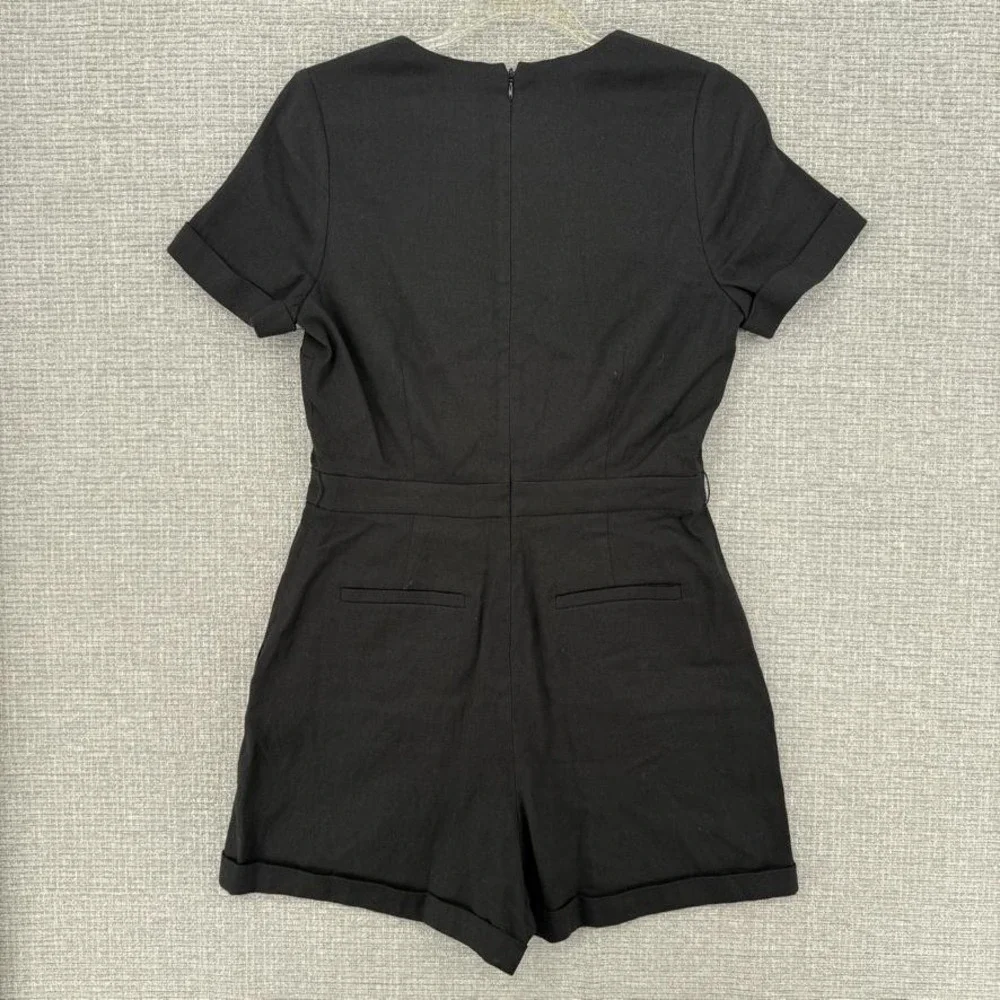 Banana Republic Romper Womens 4 Black One-Piece V-Neck Zip Pockets Linen Blend‎
